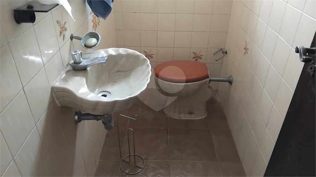 Sobrado à venda com 3 quartos em Jardim Odete, São Paulo, SP