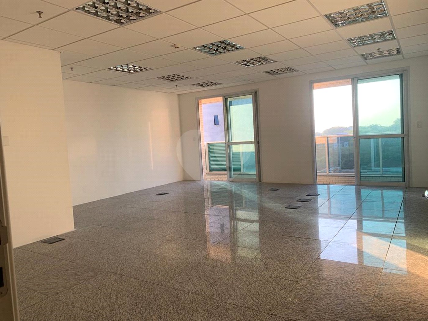 Sala à venda em Vila Guarani (z Sul), São Paulo, SP