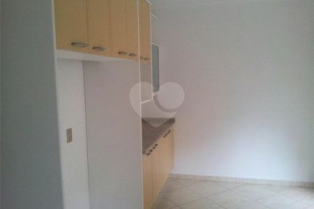 Casa à venda com 3 quartos, sendo 1 suíte, no condomínio Vinhas da Vista Alegre - Lado Café, Vinhedo - SP