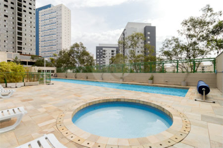 Apartamento à venda com 2 quartos, sendo 1 suíte,  em Vila Andrade, São Paulo, SP