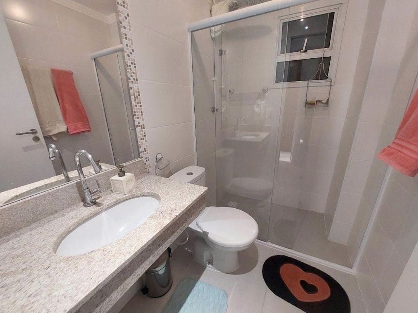 Apartamento Residencial à venda, Tupi, Praia Grande - AP1202.