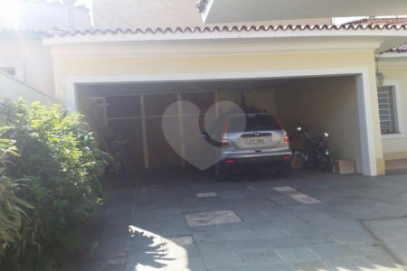 Casa à venda com 3 quartos, sendo 1 suíte, em Butantã, São Paulo, SP