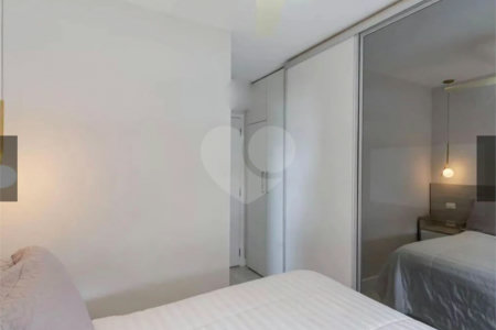 Apartamento à venda com 2 quartos, sendo 1 suíte,  em Vila Andrade, São Paulo, SP