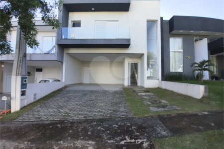 Casa à venda com 3 suítes no condomínio Terras de São Francisco, Sorocaba - SP