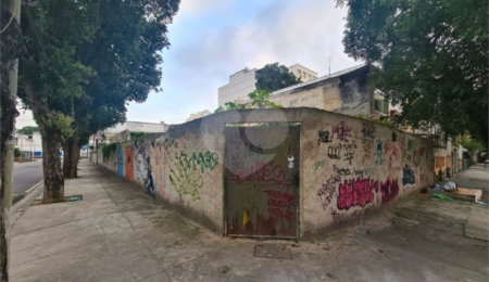Terreno à venda com 1 suíte,  em Maracanã, Rio de Janeiro, RJ
