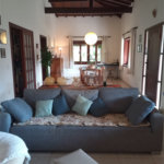 Casa à venda ou para alugar com 3 quartos, sendo 1 suíte, no condomínio Recanto Florido, Vinhedo - SP