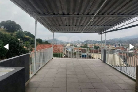 Casa à venda com 3 quartos em Campo Grande, Rio de Janeiro, RJ