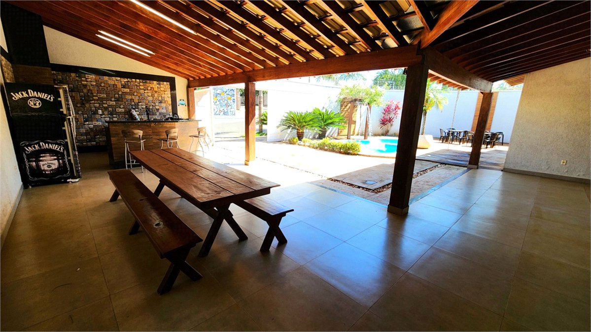Casa à venda com 1 suíte em Jardim Pinheiros (vila Xavier), Araraquara, SP