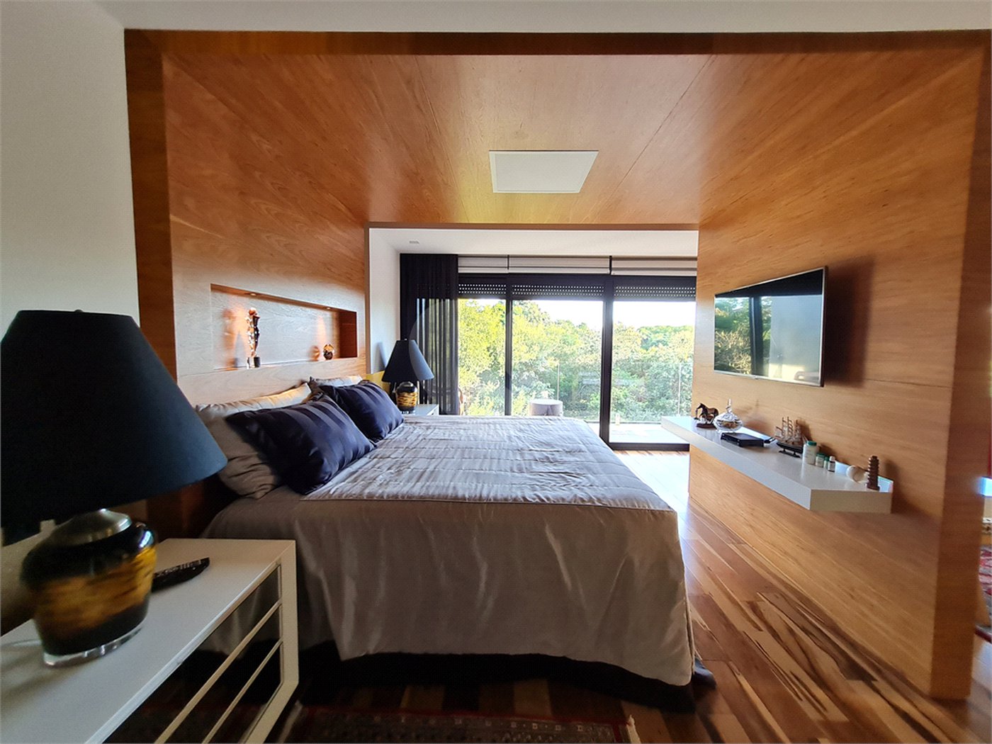 Casa à venda com 4 suítes no condomínio Lago da Boa Vista, Sorocaba - SP