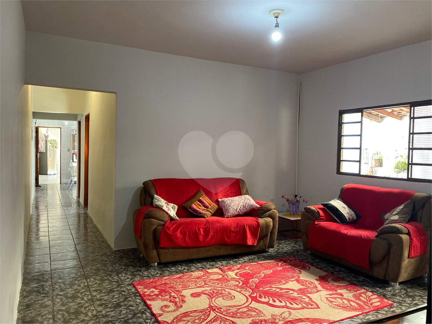 Casa à venda com 2 quartos, sendo 1 suíte, no Centro, Araçoiaba da Serra, SP