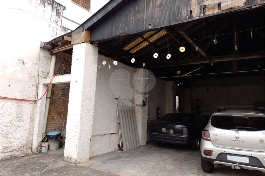 Sobrado à venda com 8 quartos, sendo 3 suítes, em Tucuruvi, São Paulo, SP