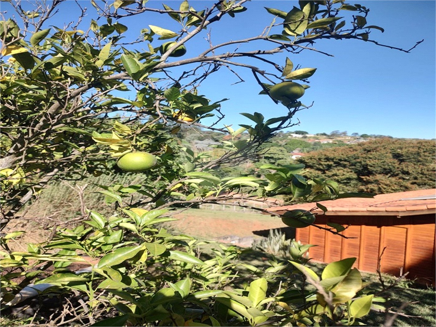 Chácara à venda com 4 quartos, sendo 1 suíte, em Chácaras Fernão Dias, Atibaia, SP