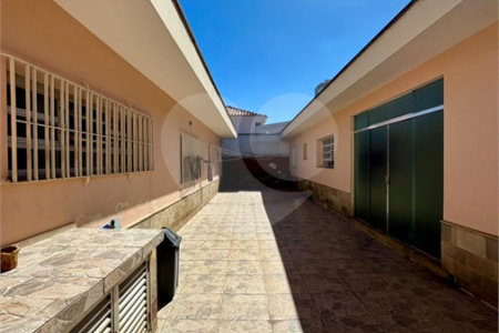 Casa à venda com 3 quartos, sendo 2 suítes, em Vila Rosália, Guarulhos, SP