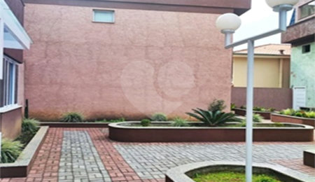 Casa à venda com 3 quartos, sendo 1 suíte,  no condomínio Ouro Verde, Guarulhos - SP