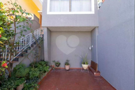 Sobrado à venda com 3 quartos em Jardim Franca, São Paulo, SP