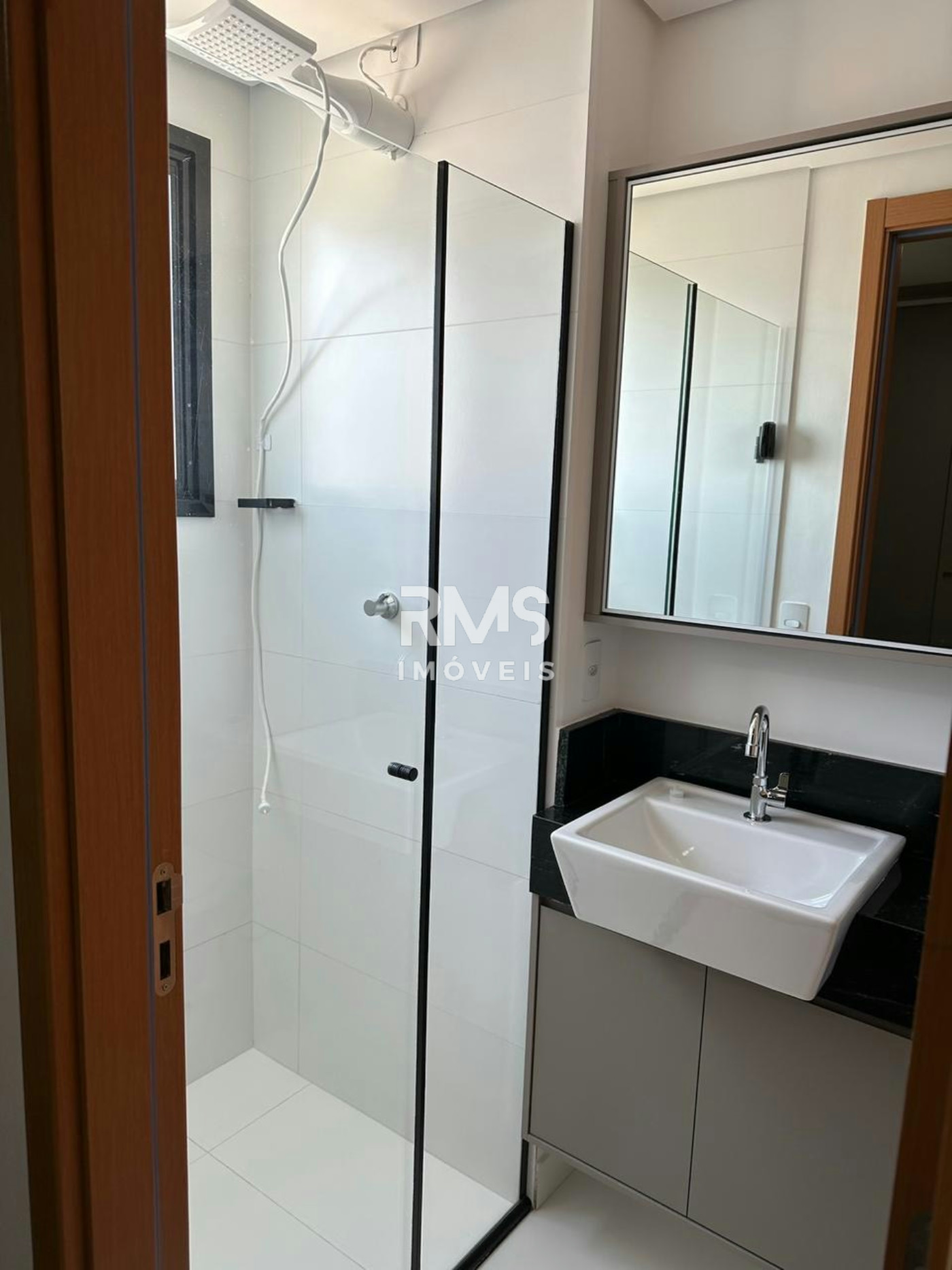 Apartamento à venda ou para alugar com 2 quartos, sendo 1 suíte,  em Itu Novo Centro, Itu, SP