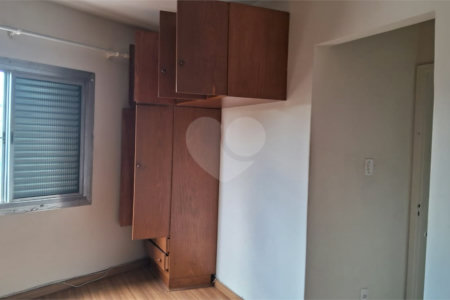 Apartamento à venda com 3 quartos, sendo 1 suíte,  em Cambuci, São Paulo, SP