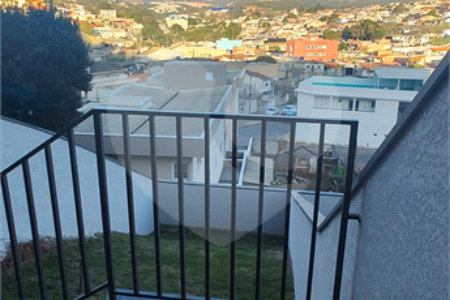 Sobrado à venda com 2 suítes em Jardim Imperial, Atibaia, SP