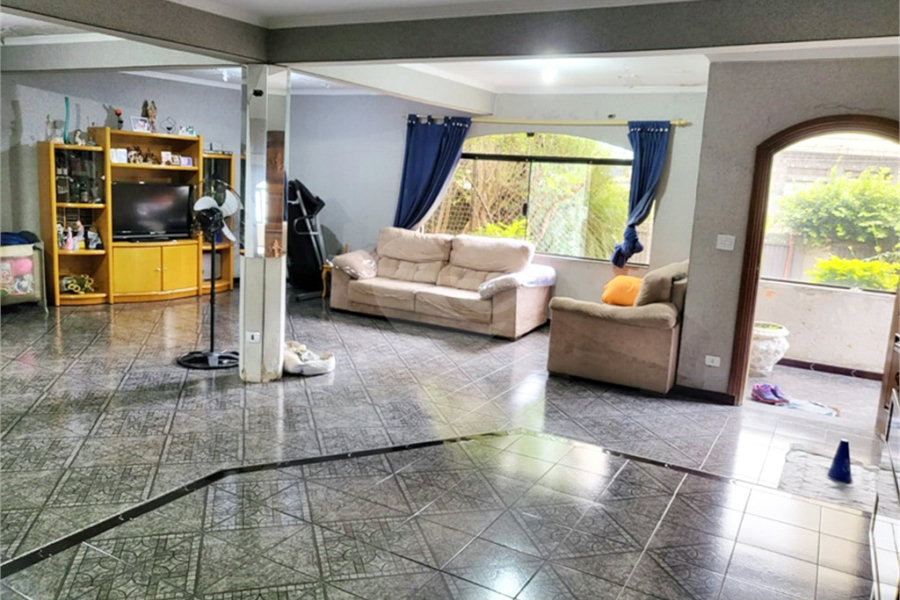 Casa à venda com 4 quartos, sendo 2 suítes, em Vila Maria, São Paulo, SP