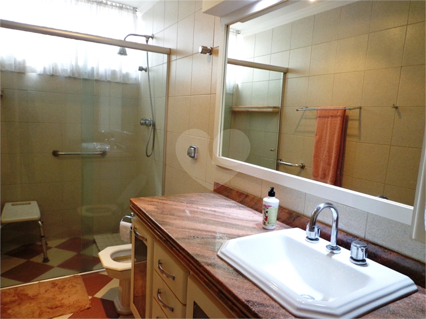 Apartamento à venda com 3 quartos, sendo 1 suíte, em Santa Cecília, São Paulo, SP