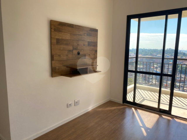 Apartamento à venda ou para alugar com 2 quartos, sendo 1 suíte,  em Condomínio Granja Viana Ii, Cotia, SP