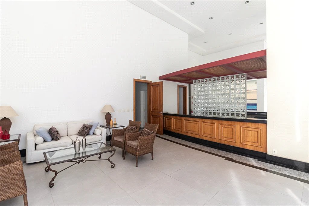 Apartamento à venda ou para alugar com 1 suíte em Pinheiros, São Paulo, SP