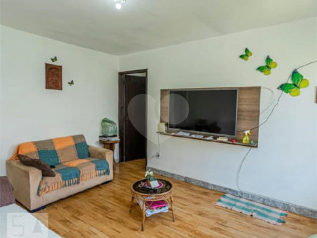 Sobrado à venda com 4 quartos no Brasilândia, São Paulo, SP