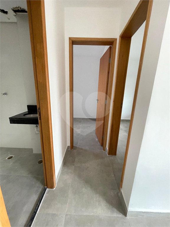 Casa à venda com 3 quartos, sendo 1 suíte, no condomínio Residencial Calegari, São Paulo - SP