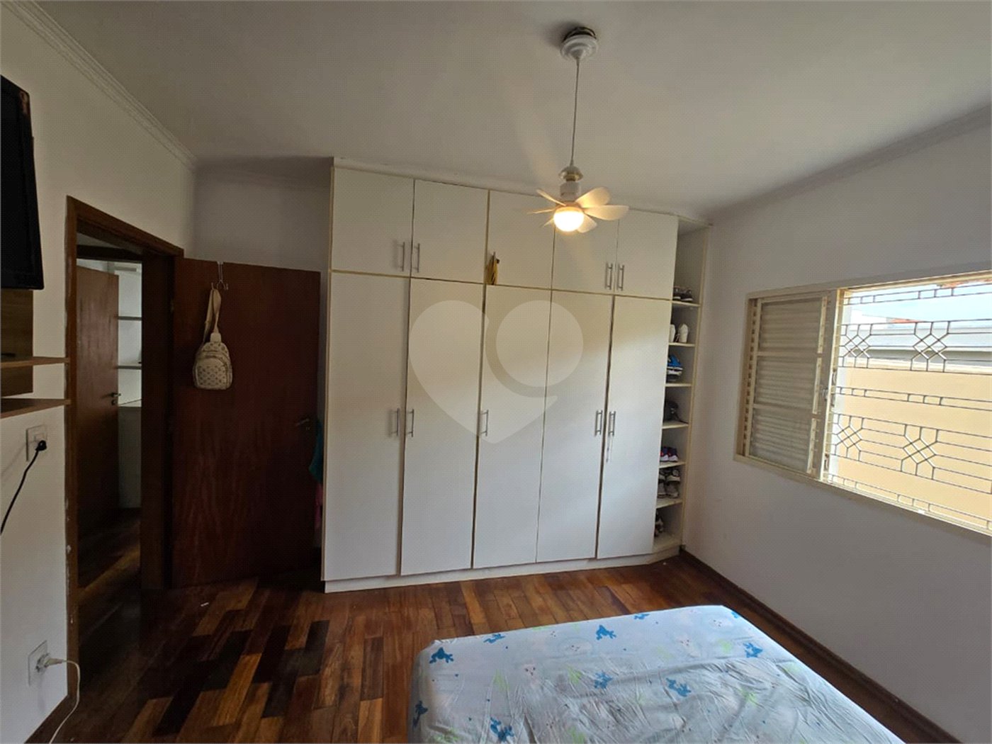 Casa à venda com 3 quartos, sendo 1 suíte,  em Jardim Shangri-lá, Itapetininga, SP