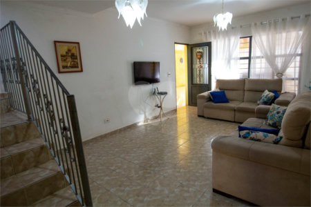 Casa à venda com 2 quartos em Jardim Brasil, São Roque, SP