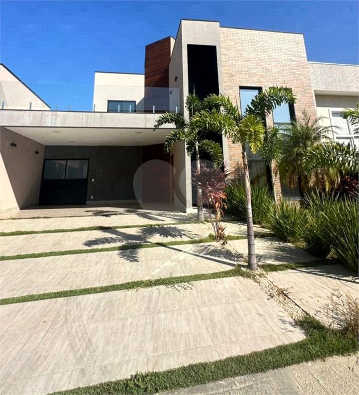 Casa à venda com 3 quartos, sendo 2 suítes, no condomínio Residencial Maria Dulce, Indaiatuba - SP