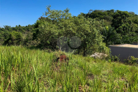 Terreno à venda em Bairro do Cambará, São Roque, SP