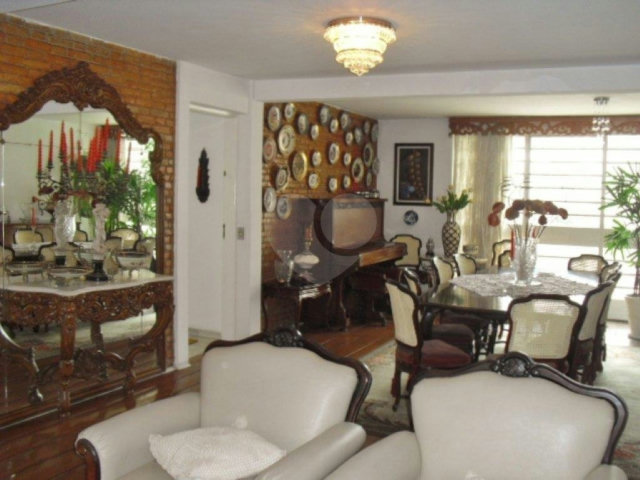 Sobrado à venda com 4 quartos, sendo 1 suíte,  em Jardim São Paulo(zona Norte), São Paulo, SP