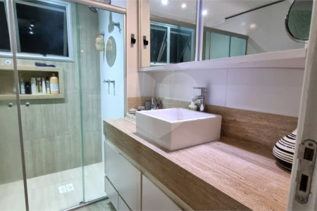 Apartamento à venda com 3 suítes em Jardim Londrina, São Paulo, SP