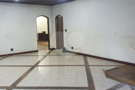 Chácara à venda com 3 quartos, sendo 1 suíte, em Chácaras Copaco, Arujá, SP