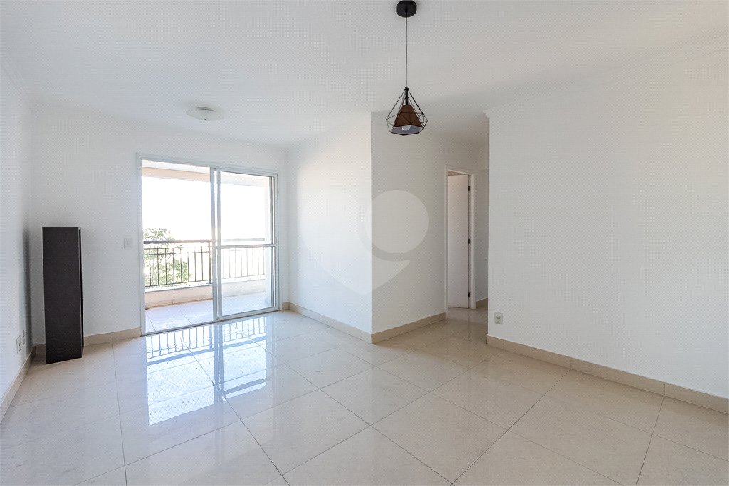 Apartamento à venda com 3 quartos, sendo 1 suíte, em Jardim Parque Morumbi, São Paulo, SP