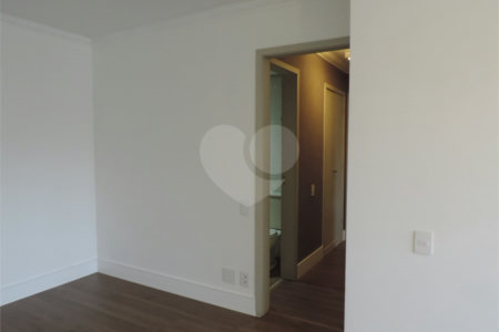 Apartamento à venda com 2 quartos, sendo 1 suíte,  em Indianópolis, São Paulo, SP