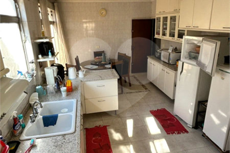 Sobrado à venda com 6 quartos, sendo 1 suíte,  em Sumarezinho, São Paulo, SP