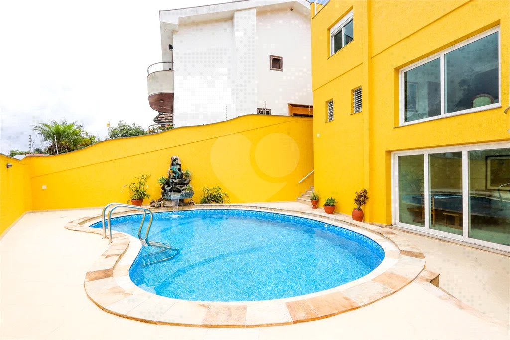 Casa à venda com 4 quartos, sendo 1 suíte, em Jardim Franca, São Paulo, SP