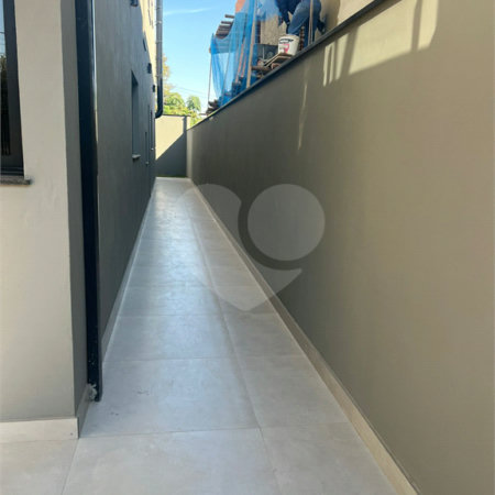 Sobrado à venda com 3 quartos, sendo 1 suíte, em Jardim Brasil, São Roque, SP