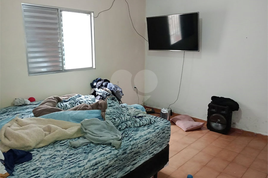 Sobrado à venda com 2 quartos em Horto, São Paulo, SP