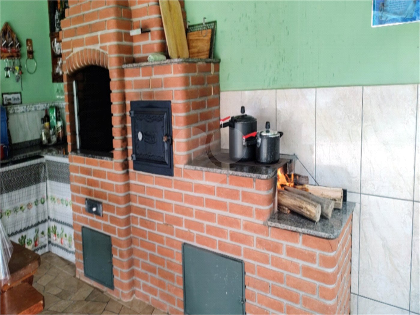Chácara à venda com 2 quartos, sendo 1 suíte, em Área Rural de Salto de Pirapora, Salto de Pirapora, SP