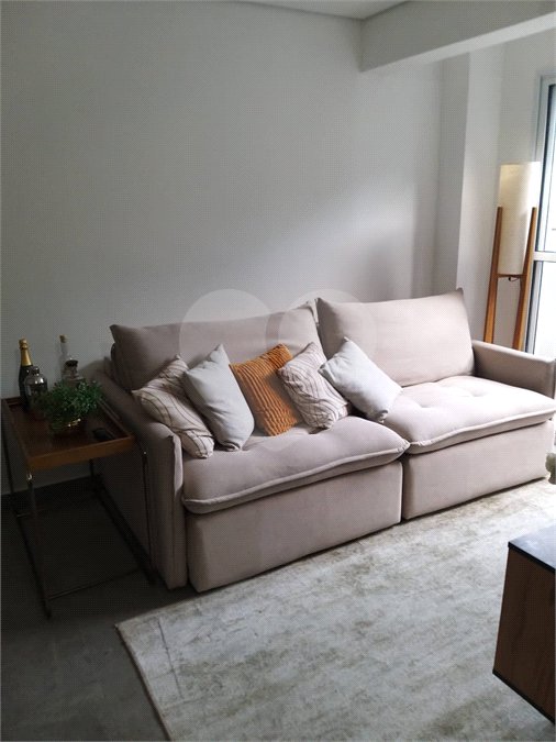 Apartamento à venda com 2 quartos em Jardim Barro Branco, Cotia, SP