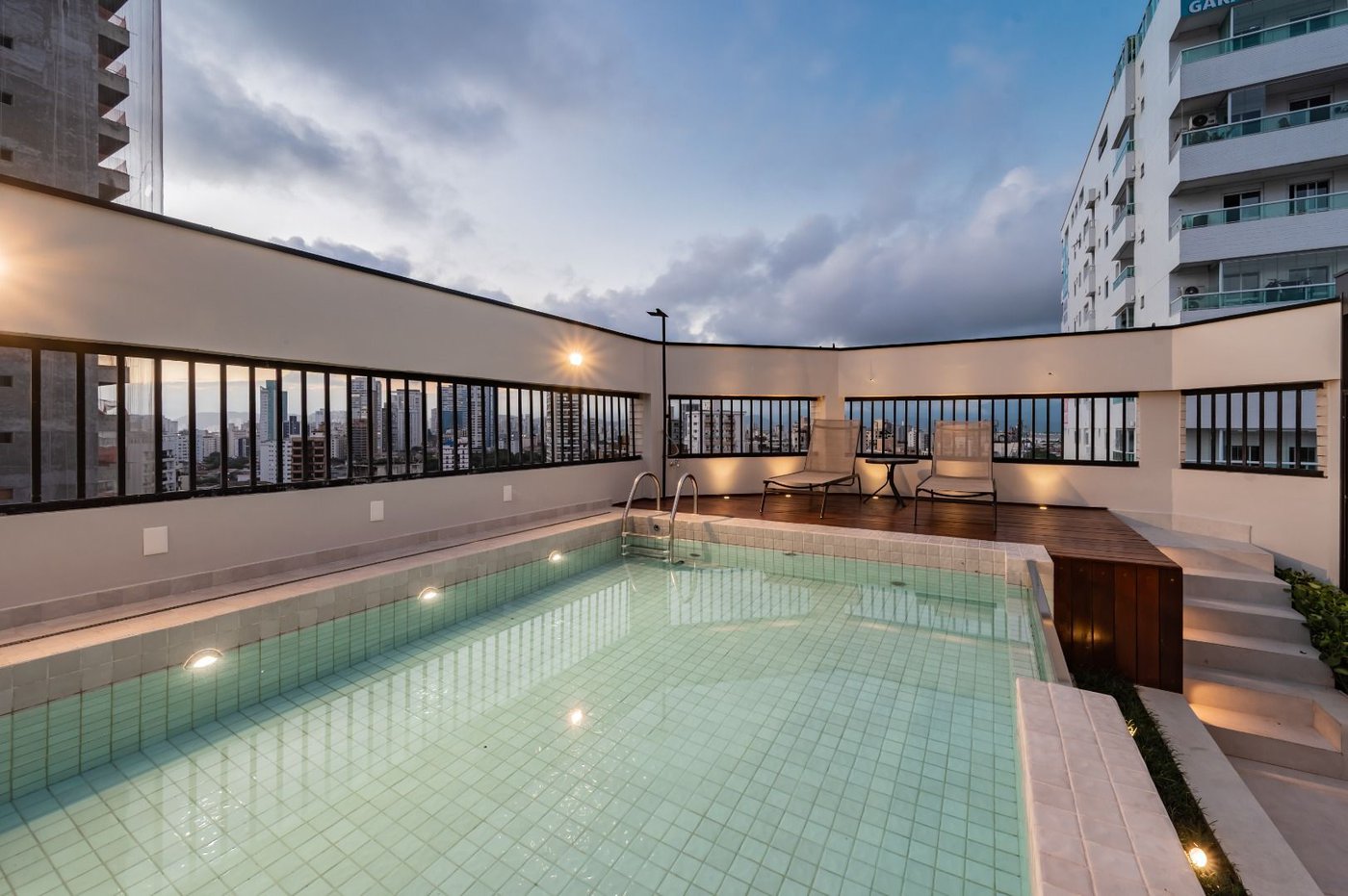 Cobertura com 4 dormitórios à venda, 370 m² por R$ 4.490.000,00 - Ponta da Praia - Santos/SP