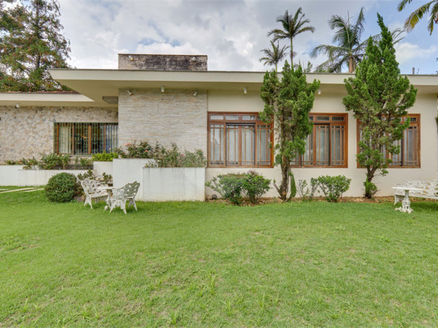 Casa Térrea à venda com 4 quartos, sendo 2 suítes,  em Alto da Boa Vista, São Paulo, SP