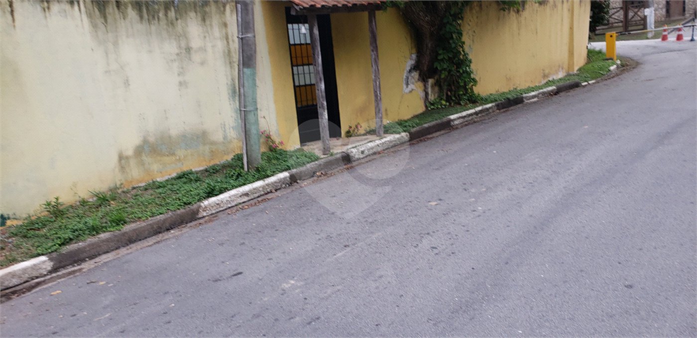 Casa à venda com 4 quartos, sendo 1 suíte, em Serra da Cantareira, Mairiporã, SP