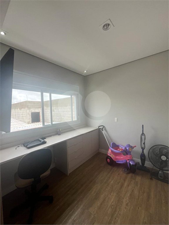 Casa à venda com 3 suítes no condomínio Residencial Terra Nobre, Indaiatuba - SP