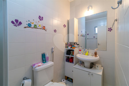 Casa à venda com 4 suítes no condomínio Vila das Acacias, São Paulo - SP