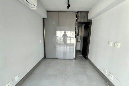 Apartamento à venda com 2 suítes em Indianópolis, São Paulo, SP