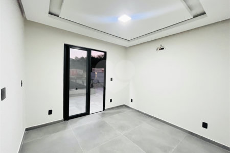 Casa à venda com 3 quartos, sendo 1 suíte, no condomínio Vale dos Sonhos 2, Rio de Janeiro - RJ